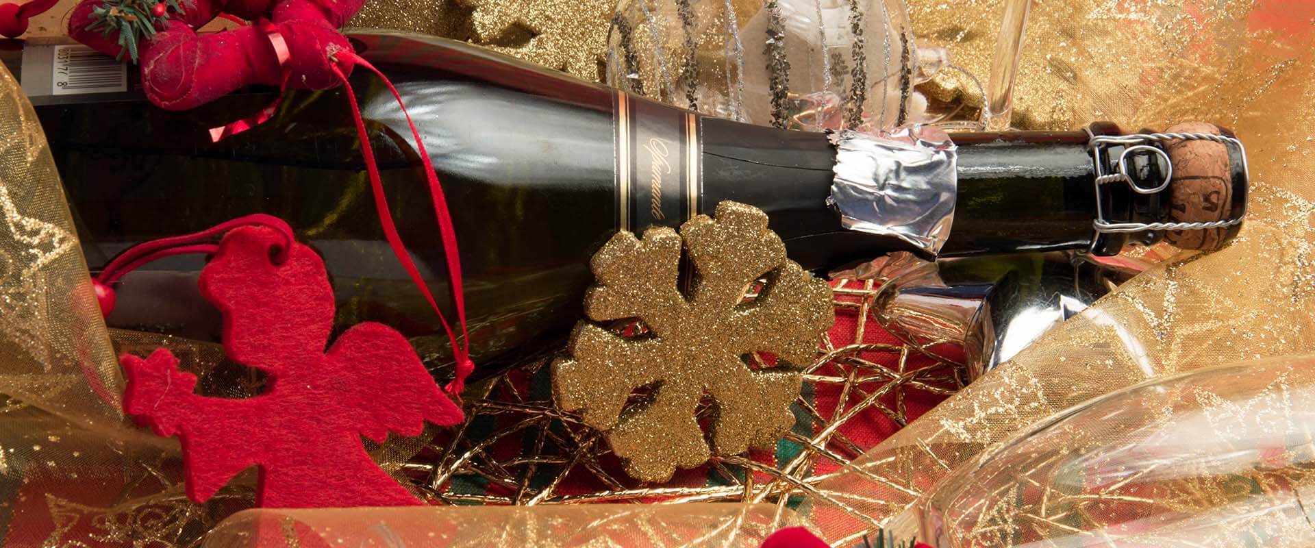 Christmas Gift Baskets with Champagne - Gift Baskets Delivery