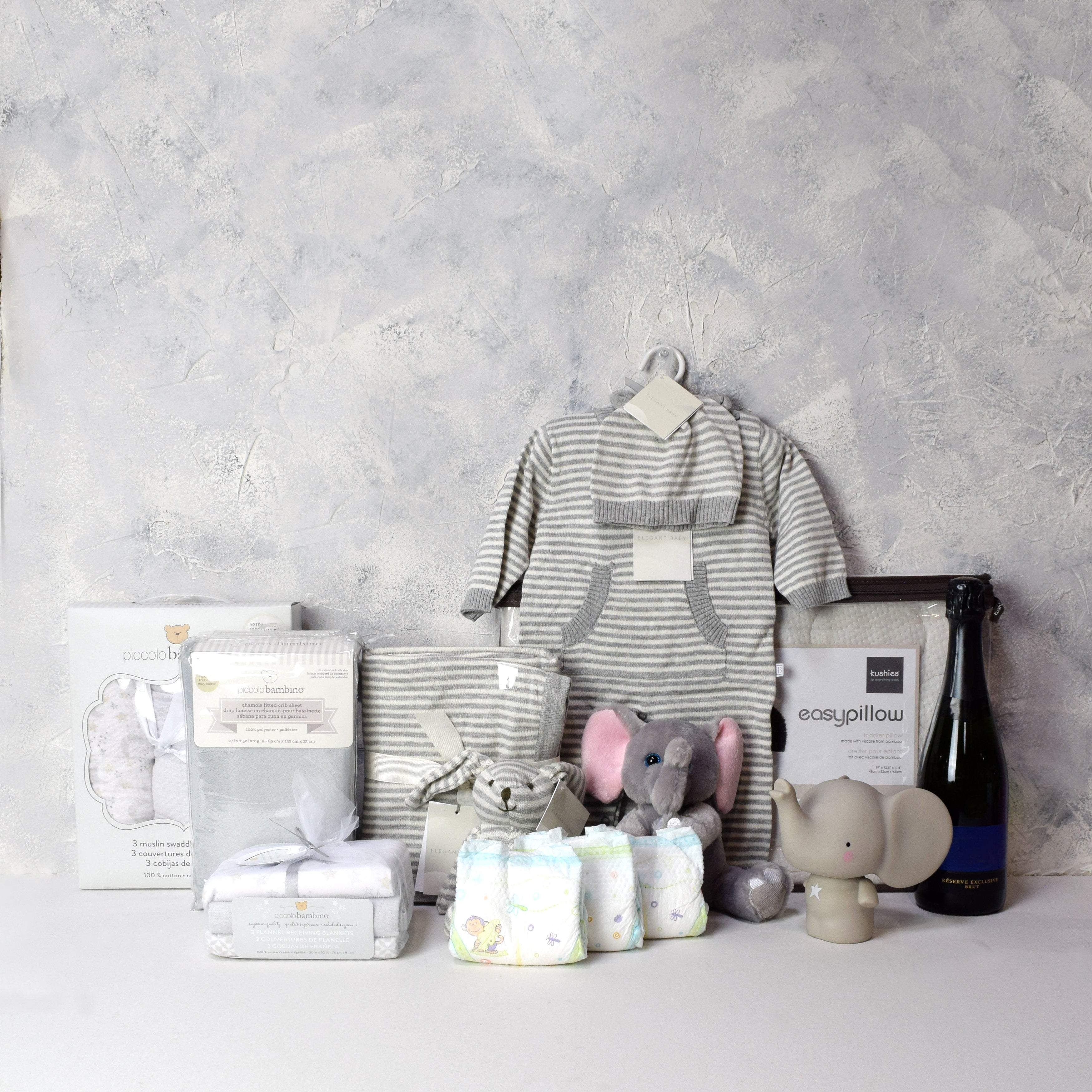 UNISEX COMFORT SET WITH CHAMPAGNE - Gift Baskets Delivery